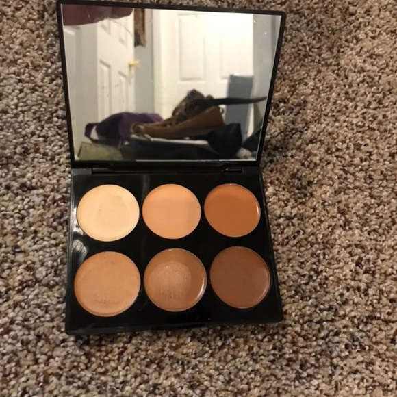 Sleek Cream Contour - Picture 2 of 2